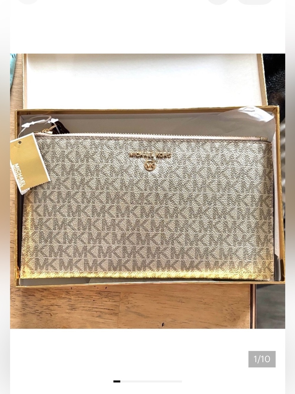Michael Kors NWT large gold logo Jet Set Charm Top Zip Wristlet brand new in box